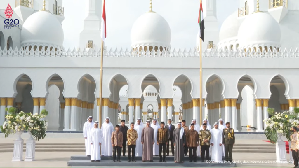 Hadiah untuk Presiden Jokowi, Masjid Sheikh Zayed Punya Sederet Keunggulan